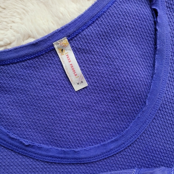 🍒FREE PEOPLE🍒 RARE THERMAL CUFF - Picture 5 of 5